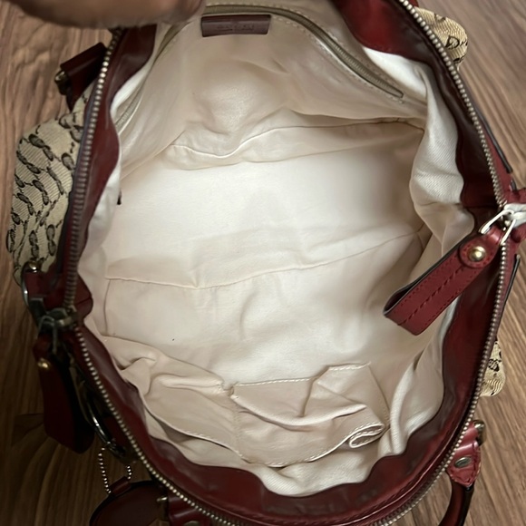 A 238 - 💯% authentic Gucci shoulder bag - Picture 15 of 16